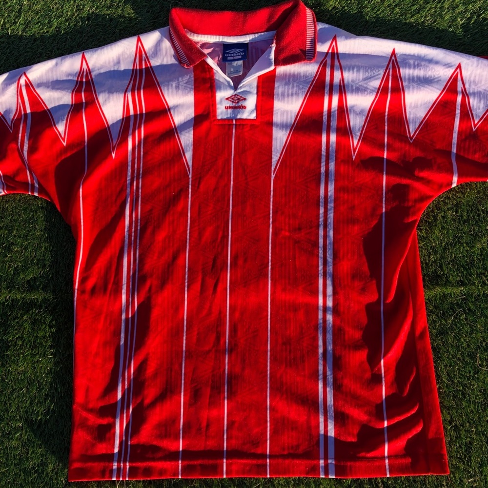 Vintage 90’s Umbro Jersey L